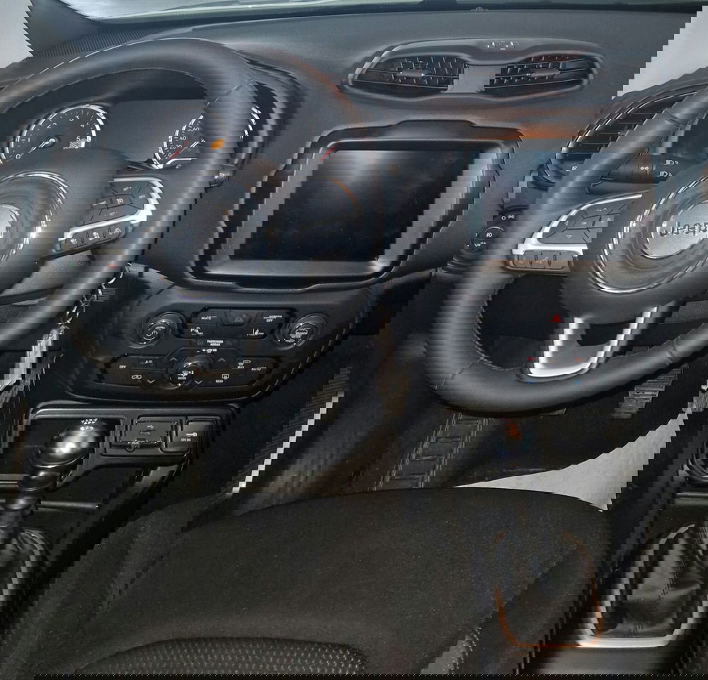Jeep Renegade usata a Terni (11)