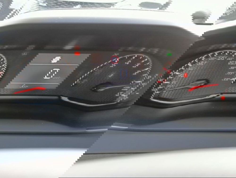 Peugeot 208 nuova a Brescia (7)