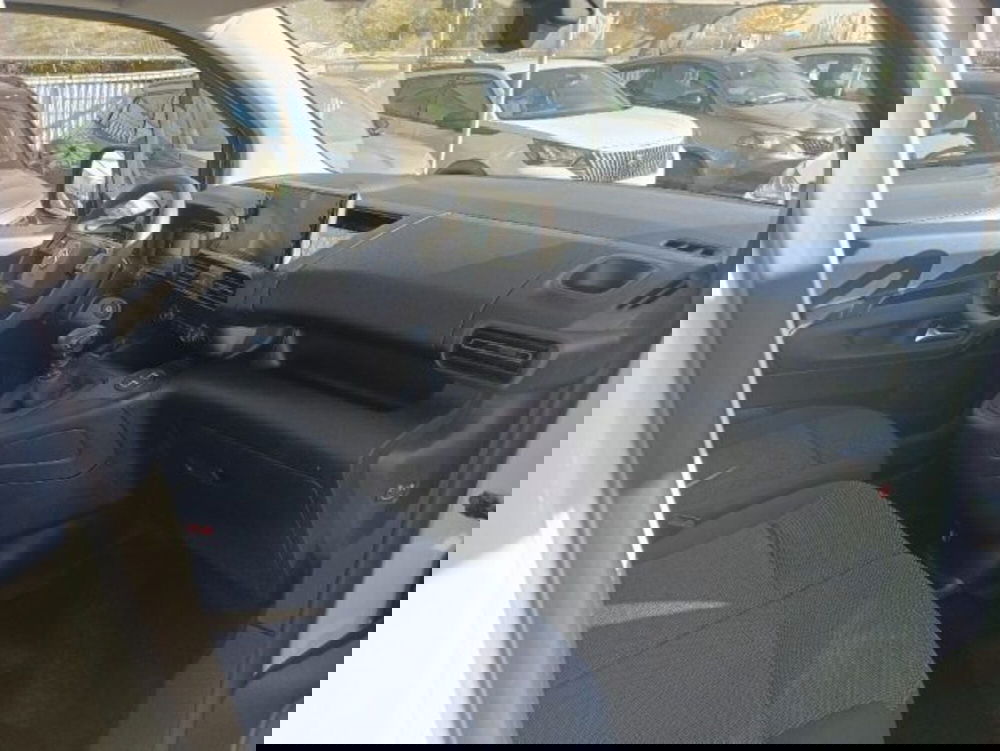 Peugeot Partner Furgone nuova a Brescia (19)