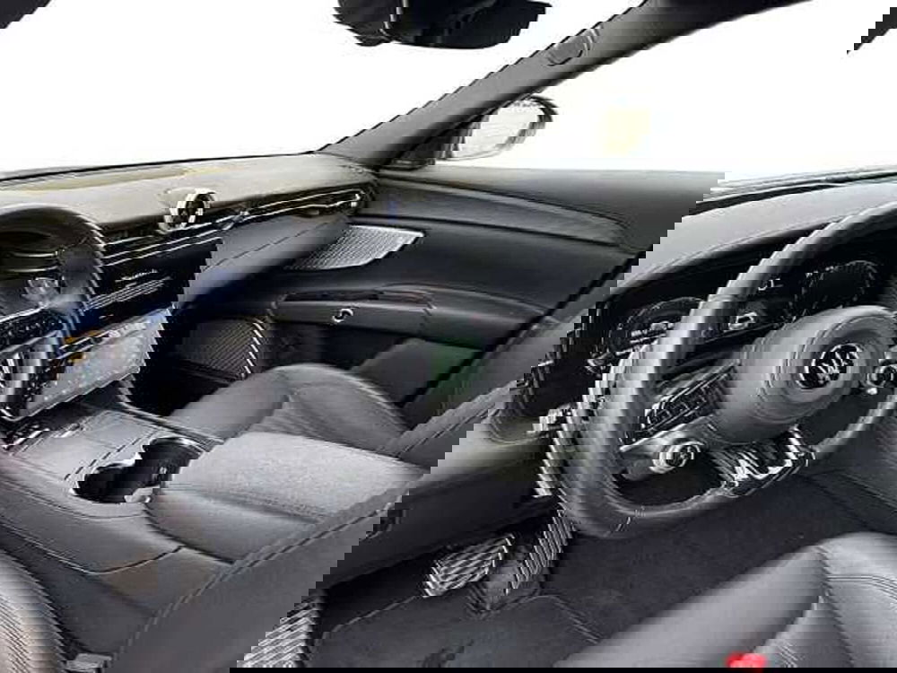 Maserati Grecale usata a Napoli (12)