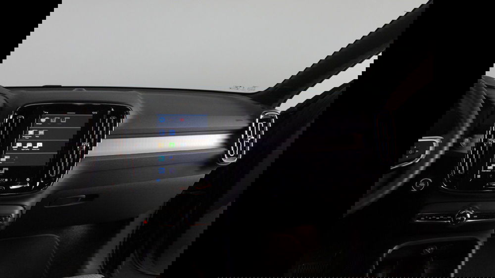 Volvo XC40 usata a Palermo (7)