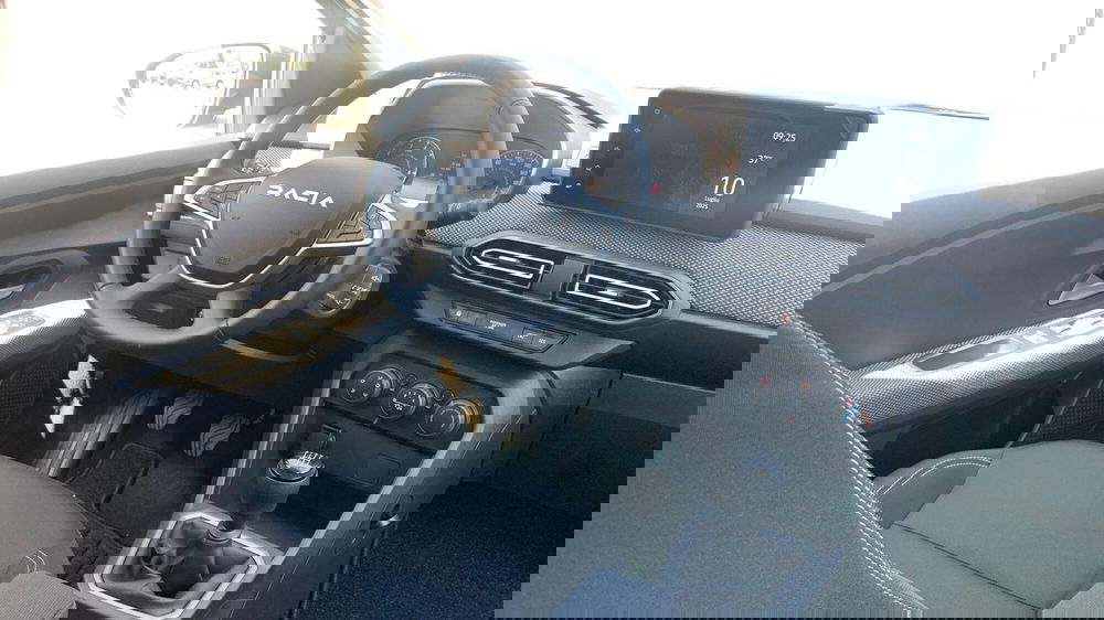 Dacia Jogger usata a Padova (10)