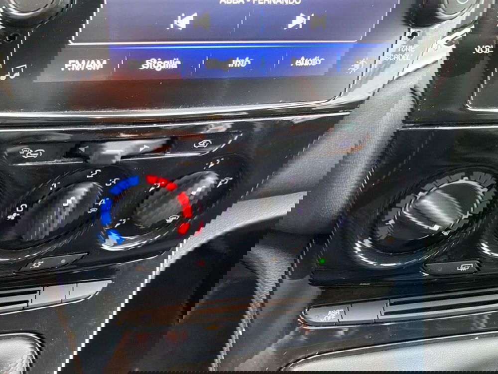 Lancia Ypsilon usata a Torino (11)