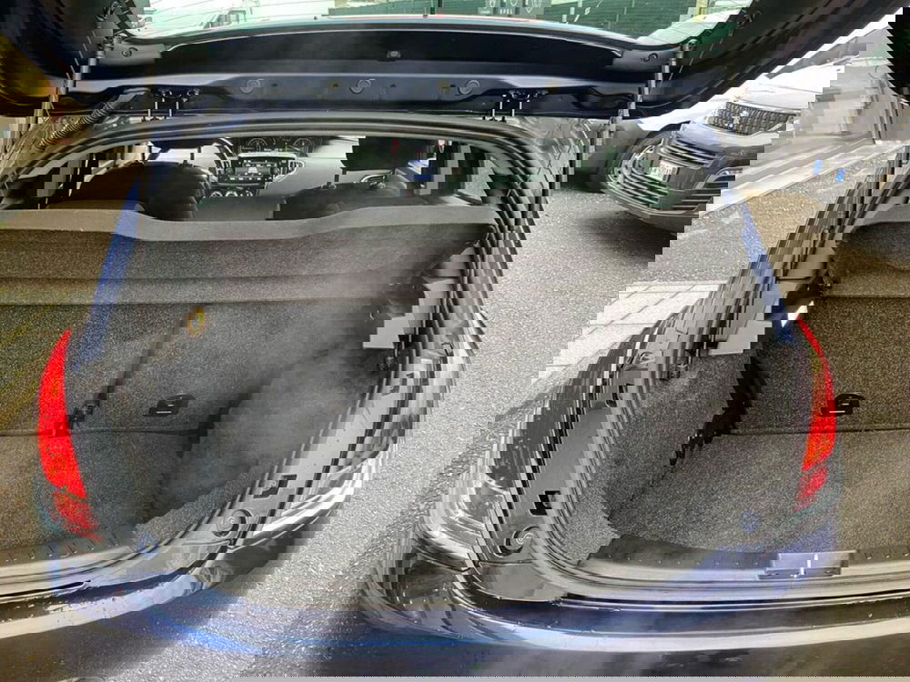 Lancia Ypsilon usata a Torino (9)