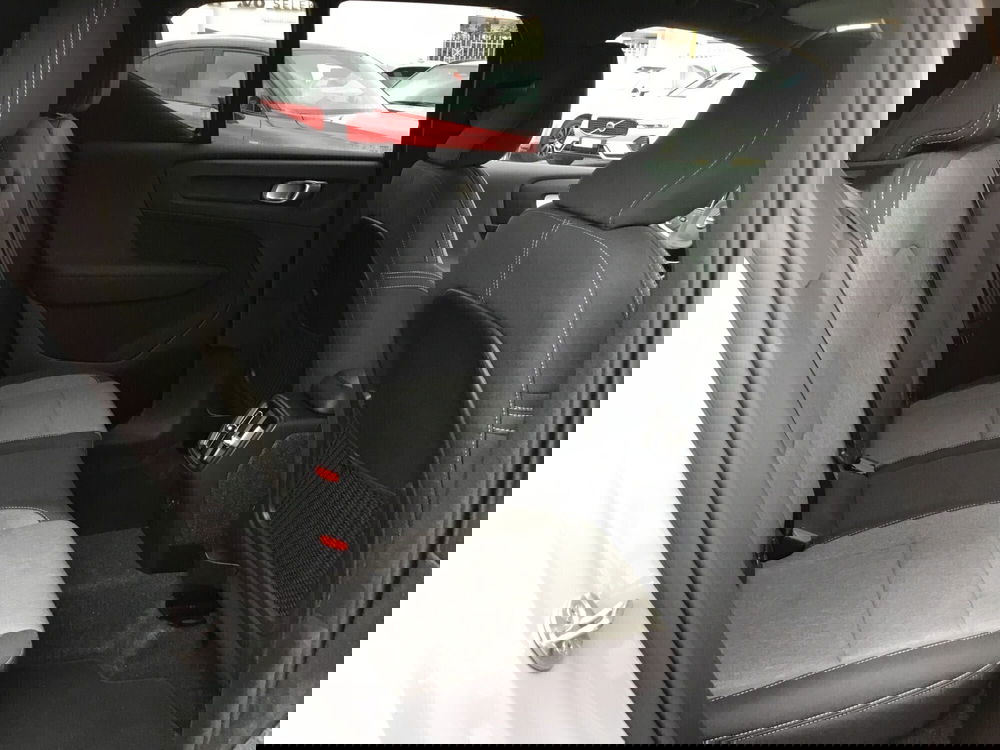 Volvo XC40 usata a Napoli (6)