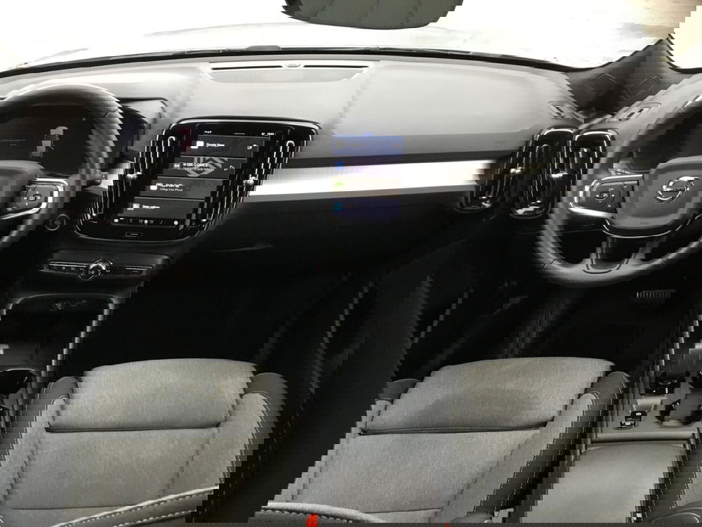 Volvo XC40 usata a Napoli (8)