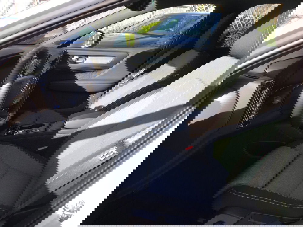 Volvo XC40 usata a Napoli (4)