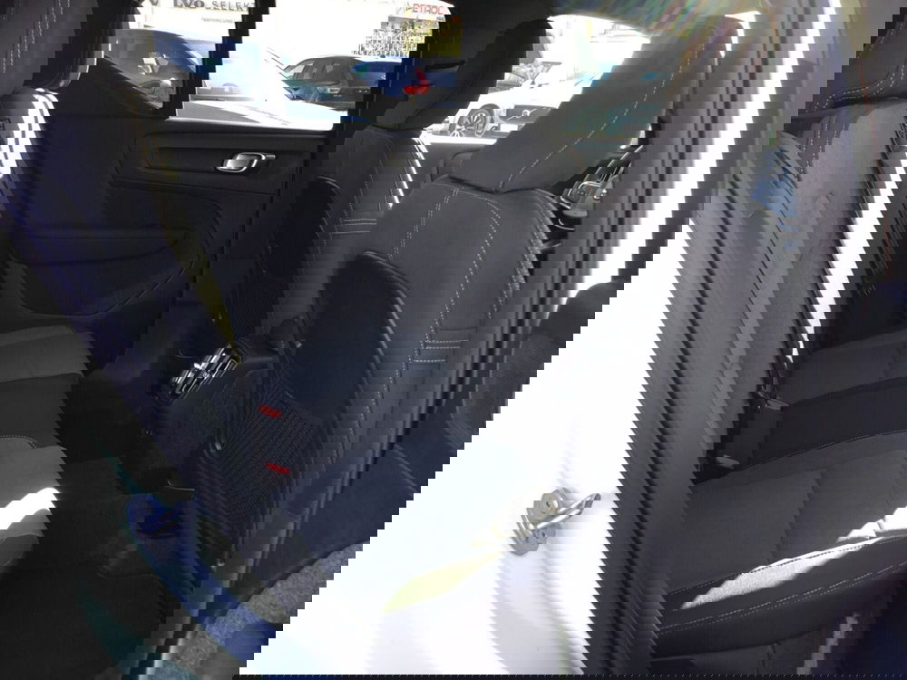 Volvo XC40 usata a Napoli (6)