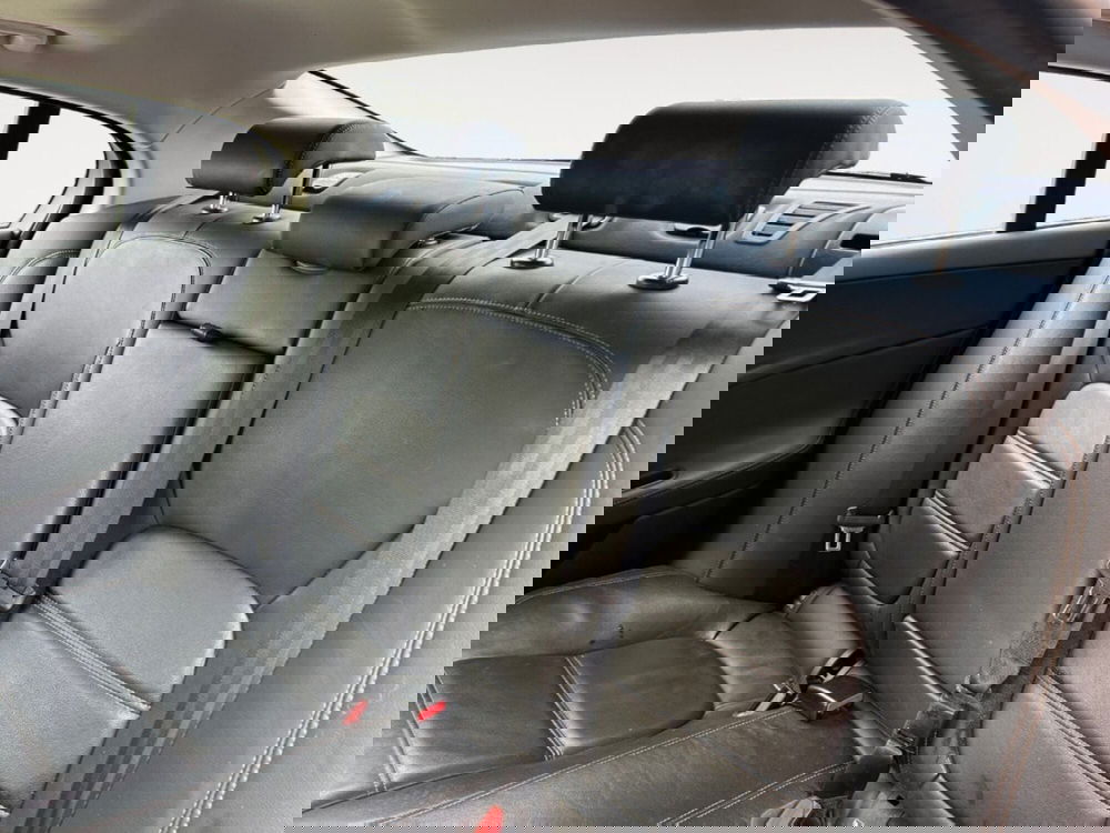 Jaguar XE usata a Verona (11)