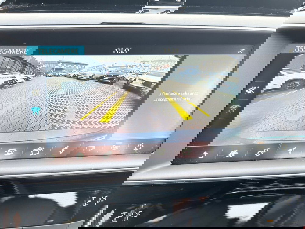 Jaguar XE usata a Verona (12)