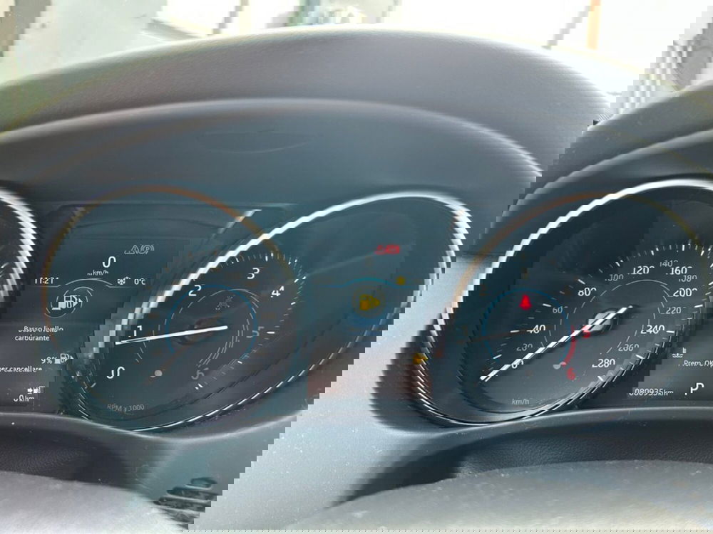 Jaguar XE usata a Verona (14)