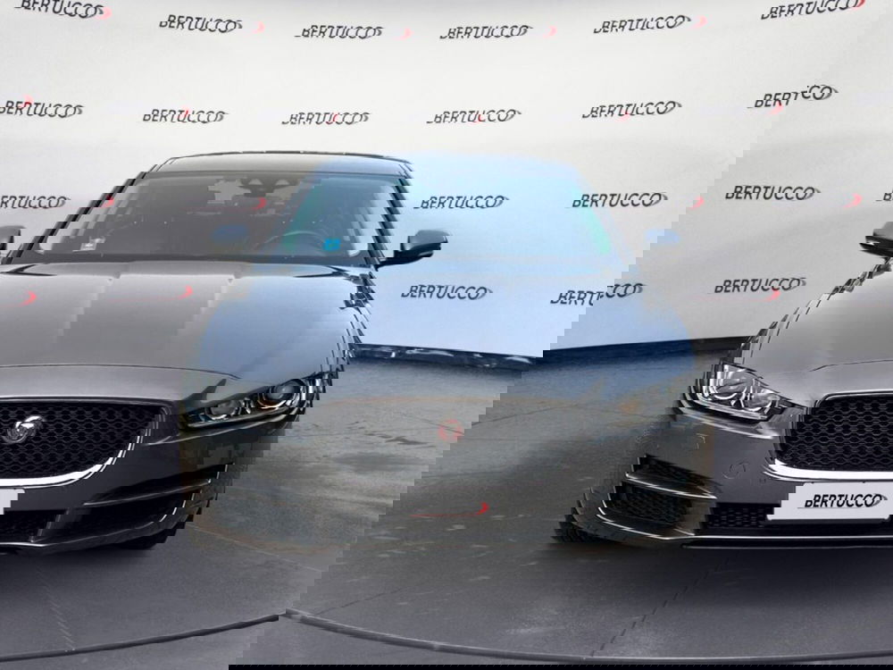 Jaguar XE usata a Verona (2)