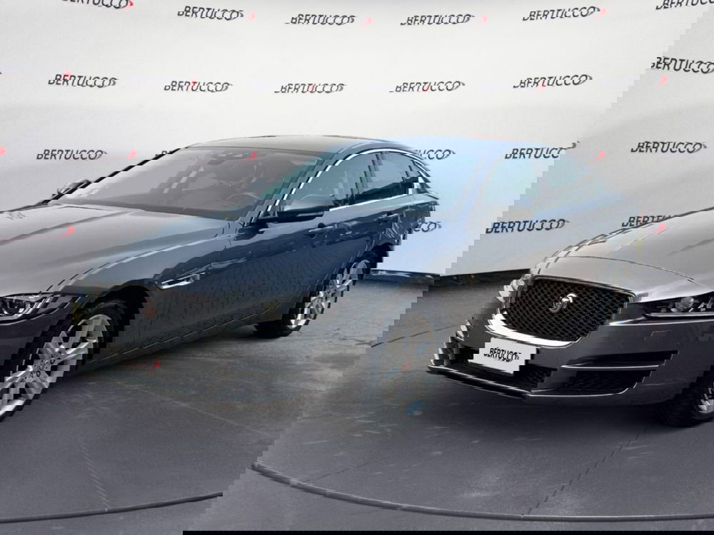 Jaguar XE usata a Verona (3)