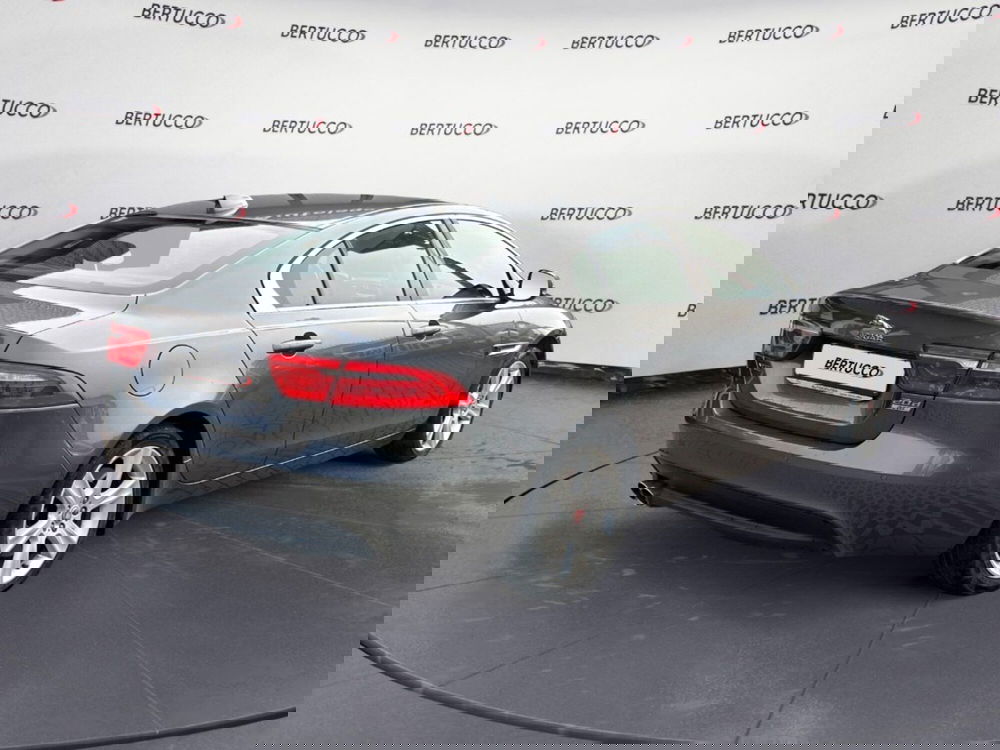 Jaguar XE usata a Verona (6)