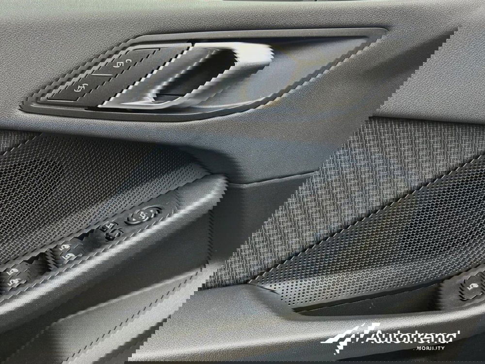 BMW Serie 1 5p. usata a Bari (16)