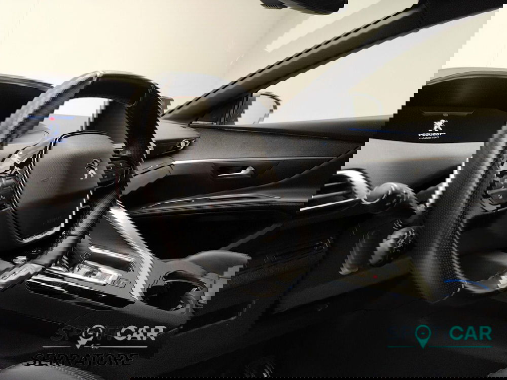 Peugeot 5008 usata a Como (9)