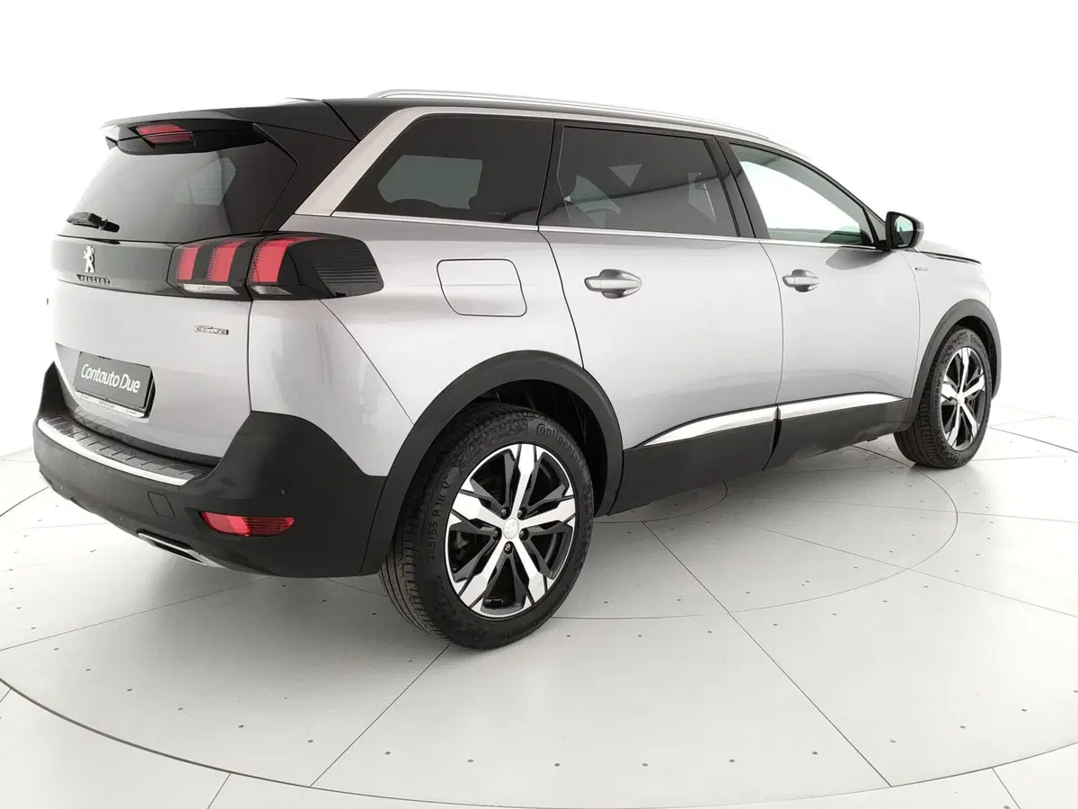 Peugeot 5008 usata a Caserta (5)
