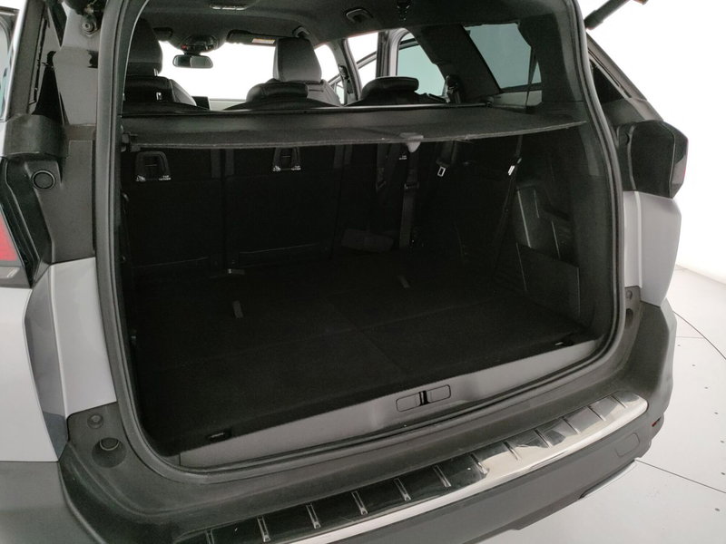 Peugeot 5008 usata a Caserta (9)