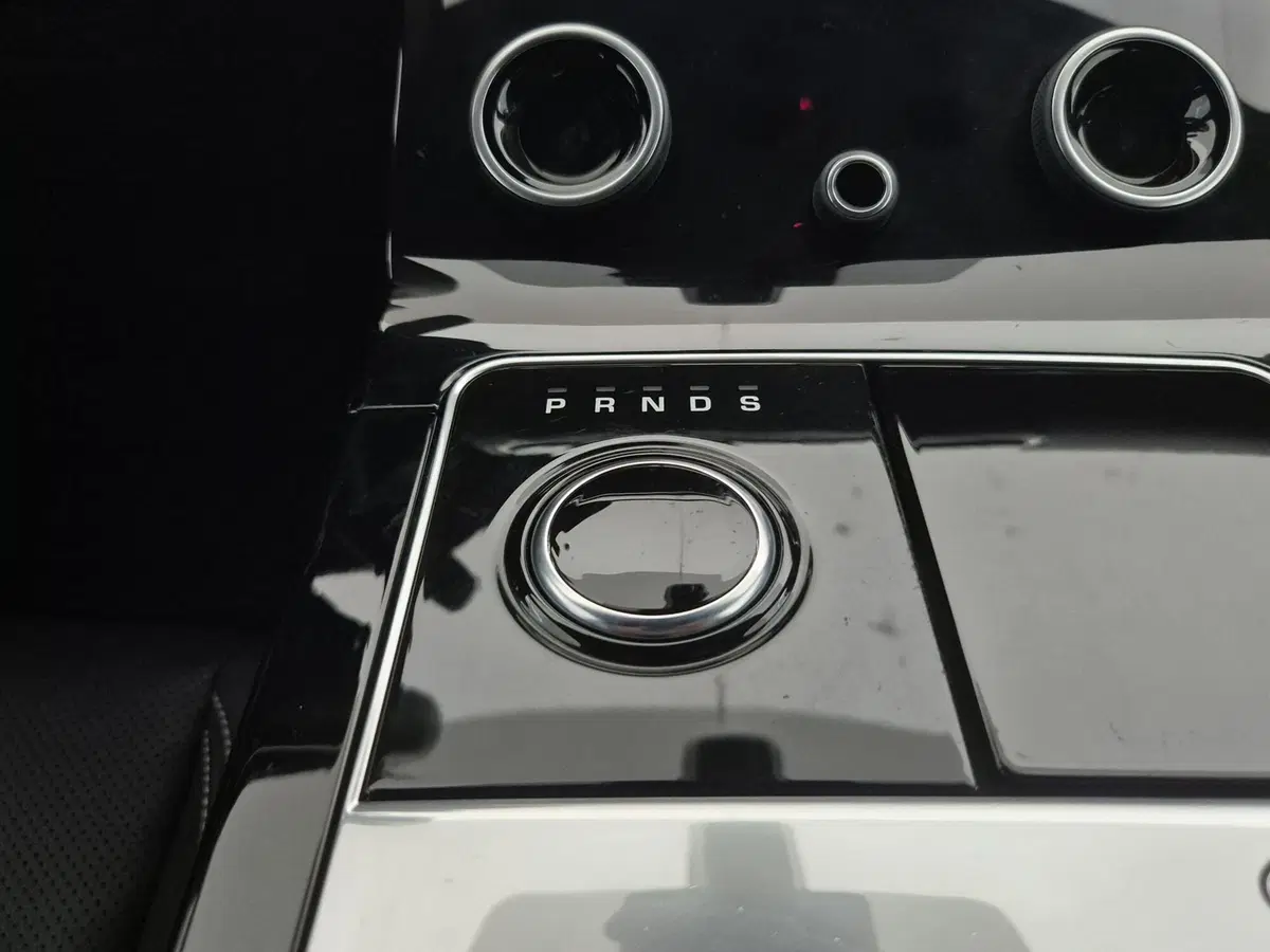 Land Rover Range Rover Velar usata a Torino (11)