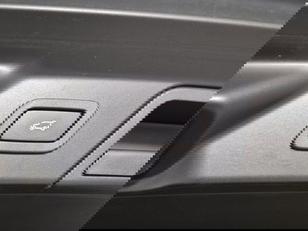 Land Rover Range Rover Velar usata a Torino (19)