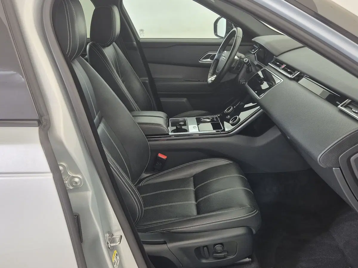 Land Rover Range Rover Velar usata a Torino (3)