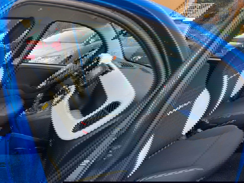 Fiat Panda Cross usata a Milano (14)