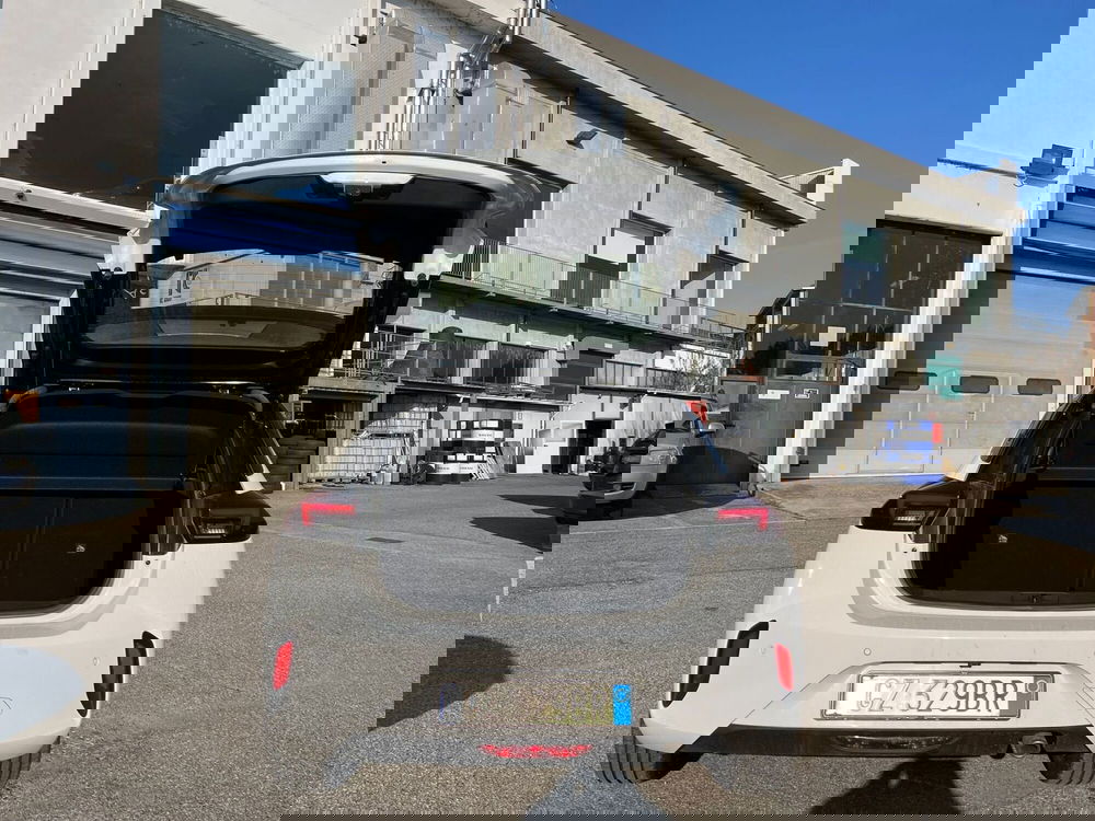 Opel Corsa-e usata a Milano (11)