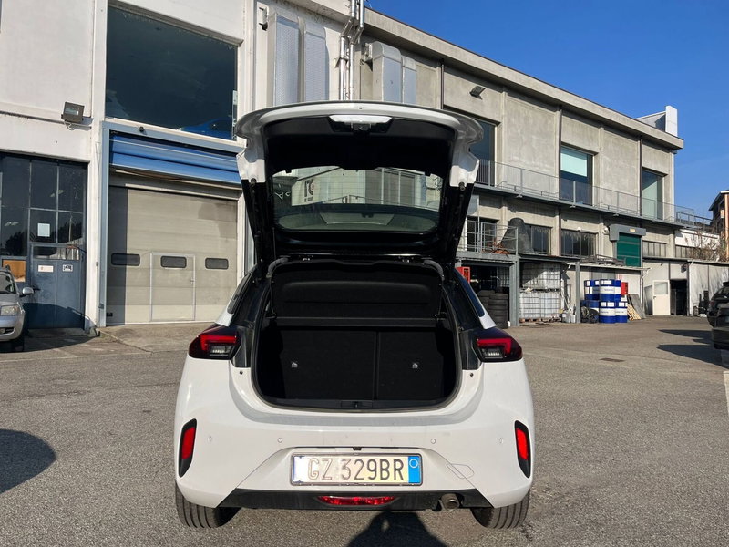 Opel Corsa-e usata a Milano (11)