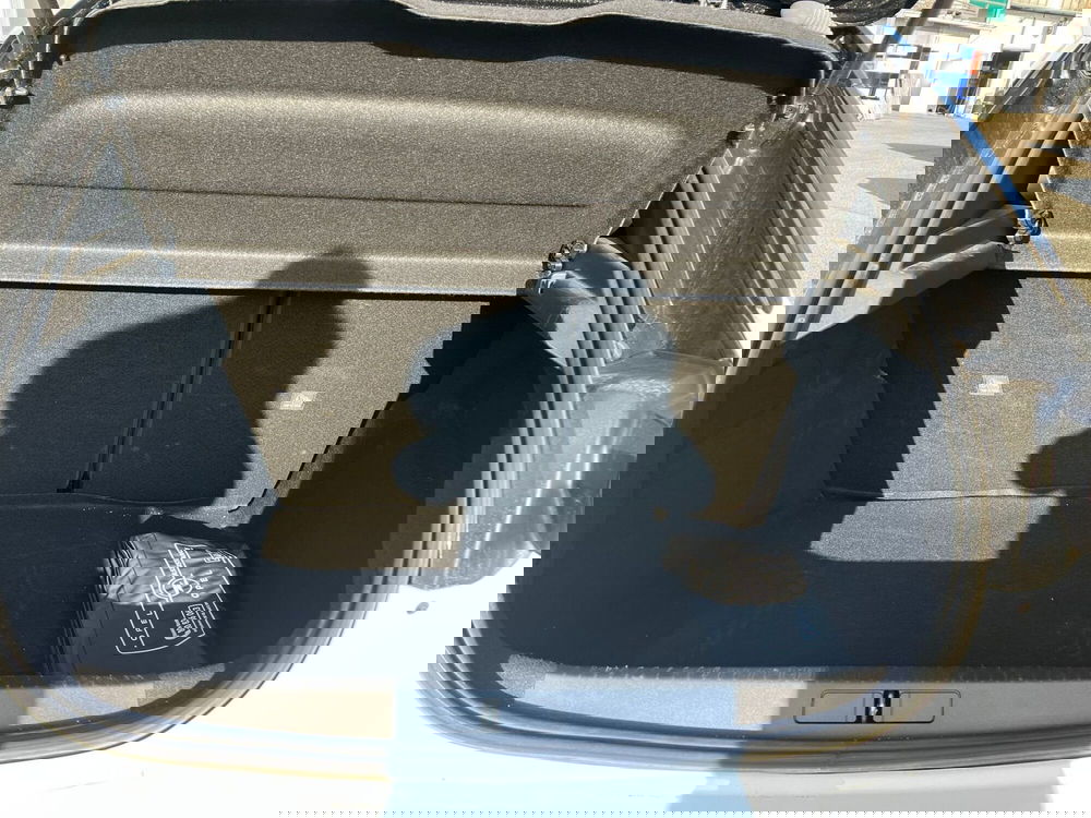 Opel Corsa-e usata a Milano (12)