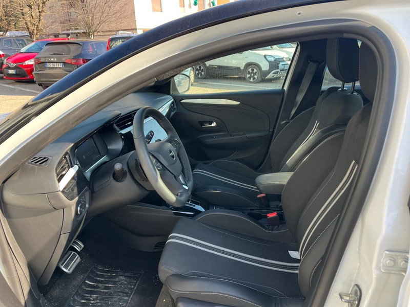 Opel Corsa-e usata a Milano (13)