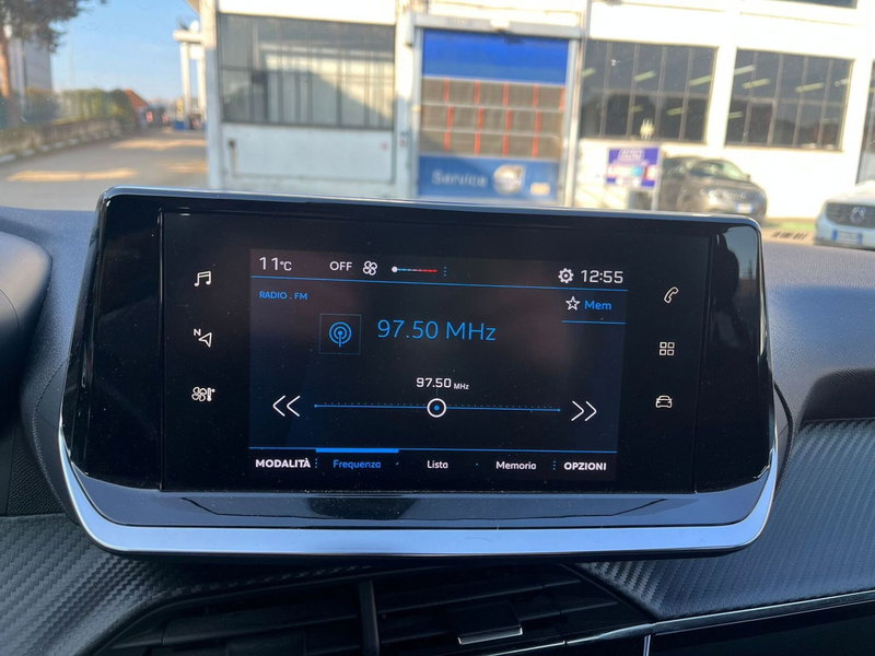 Peugeot 208 usata a Milano (18)