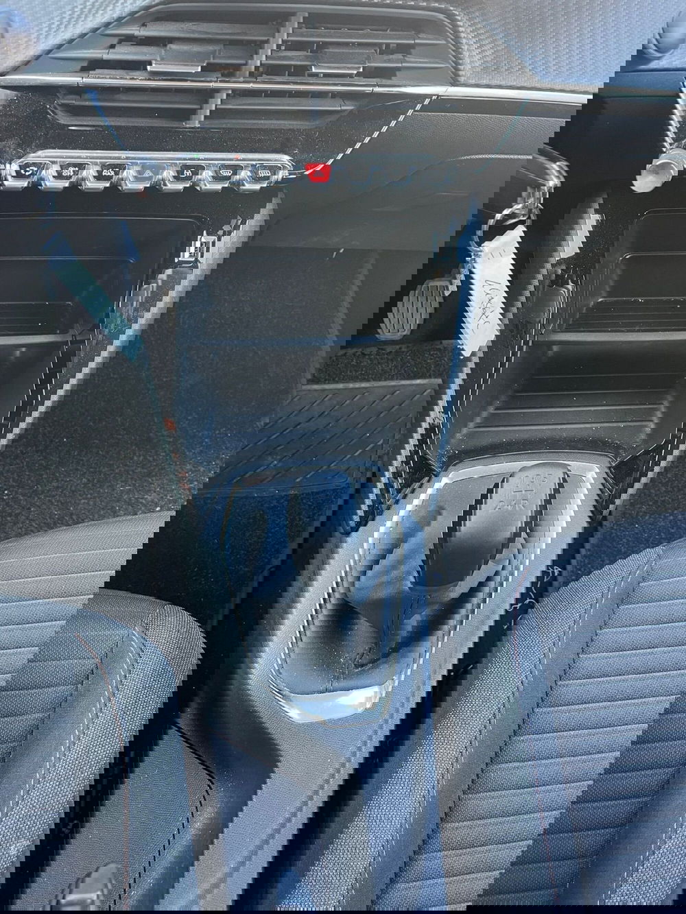 Peugeot 208 usata a Milano (19)