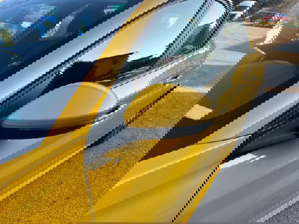 Peugeot 208 usata a Milano (4)