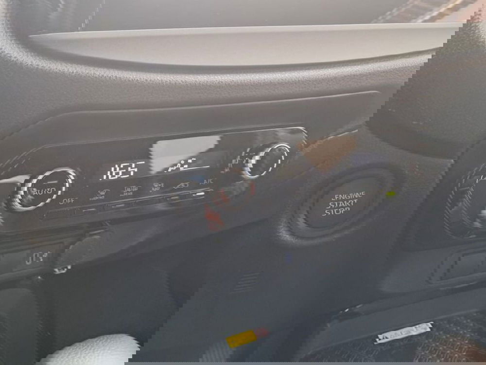 Toyota Aygo X usata a Cagliari (18)