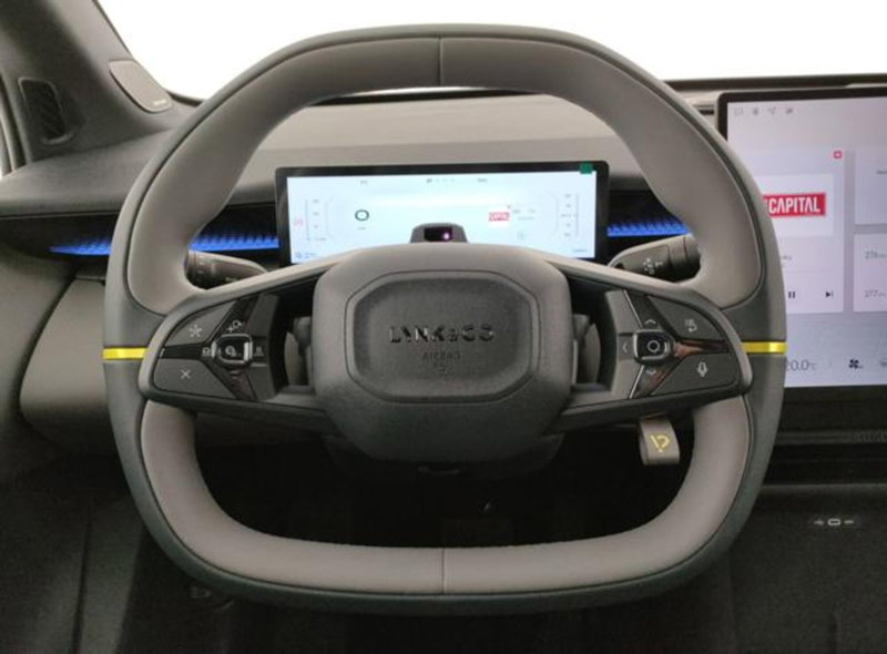 Lynk & Co 02 nuova a Modena (11)