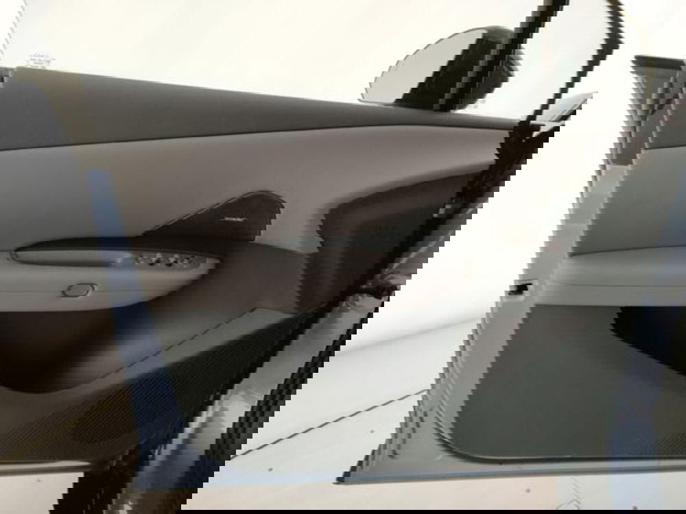 Lynk & Co 02 nuova a Modena (14)