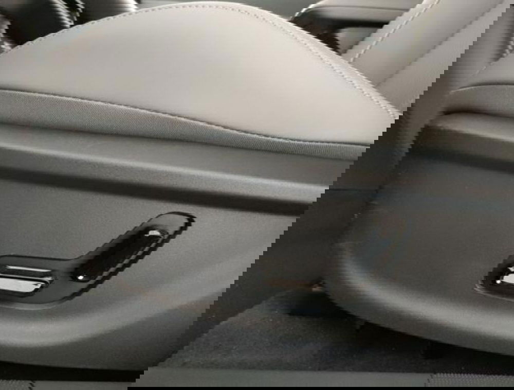 Lynk & Co 02 nuova a Modena (17)