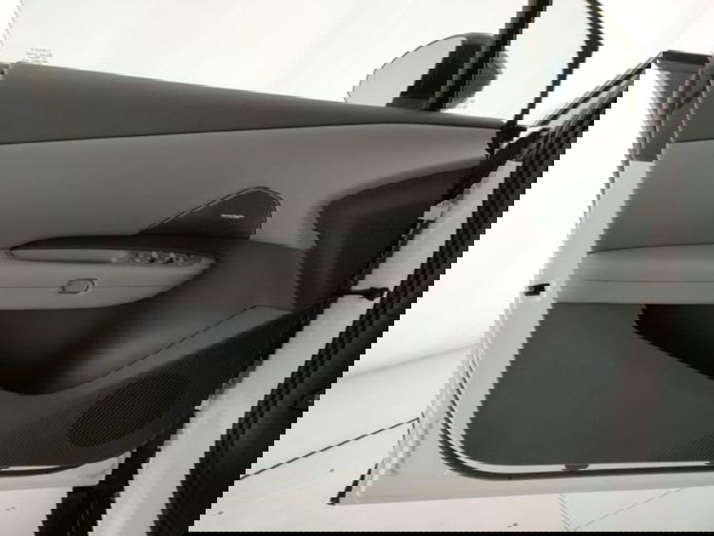 Lynk & Co 02 nuova a Modena (12)