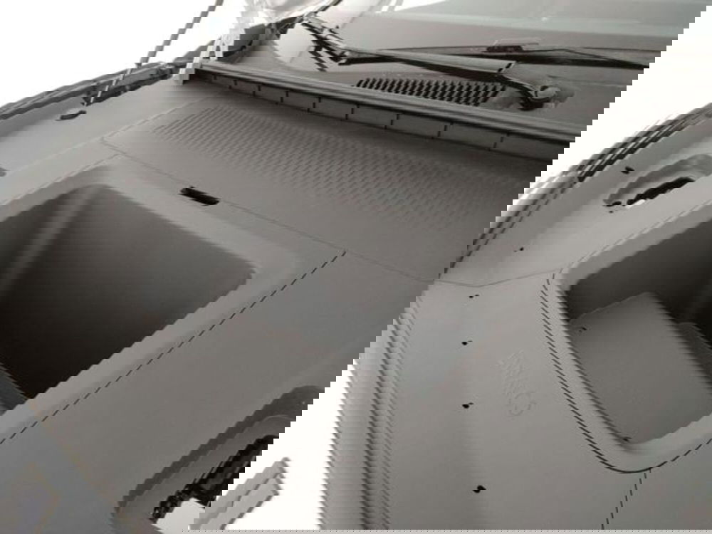 Lynk & Co 02 nuova a Modena (9)