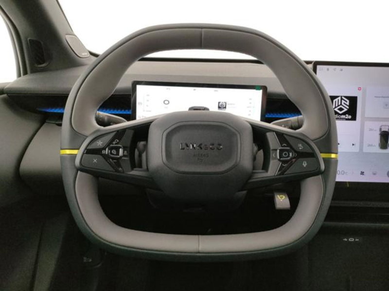 Lynk & Co 02 nuova a Modena (14)