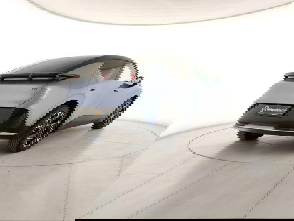 Lynk & Co 02 nuova a Modena (5)