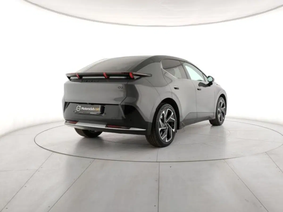 Lynk & Co 02 nuova a Modena (4)