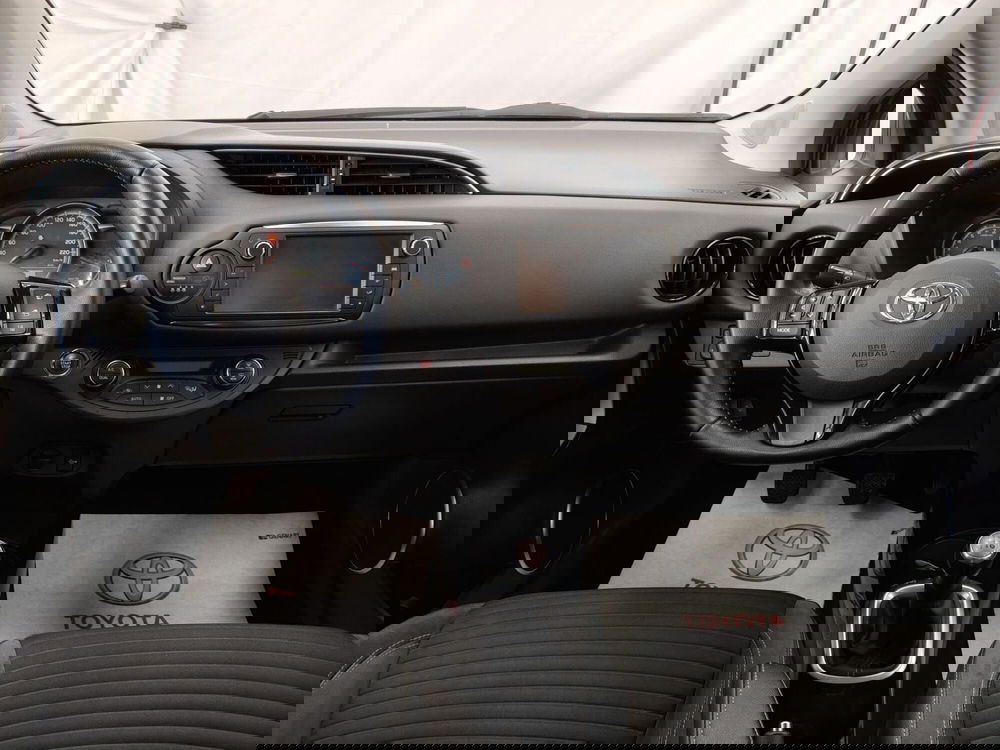 Toyota Yaris usata a Roma (9)