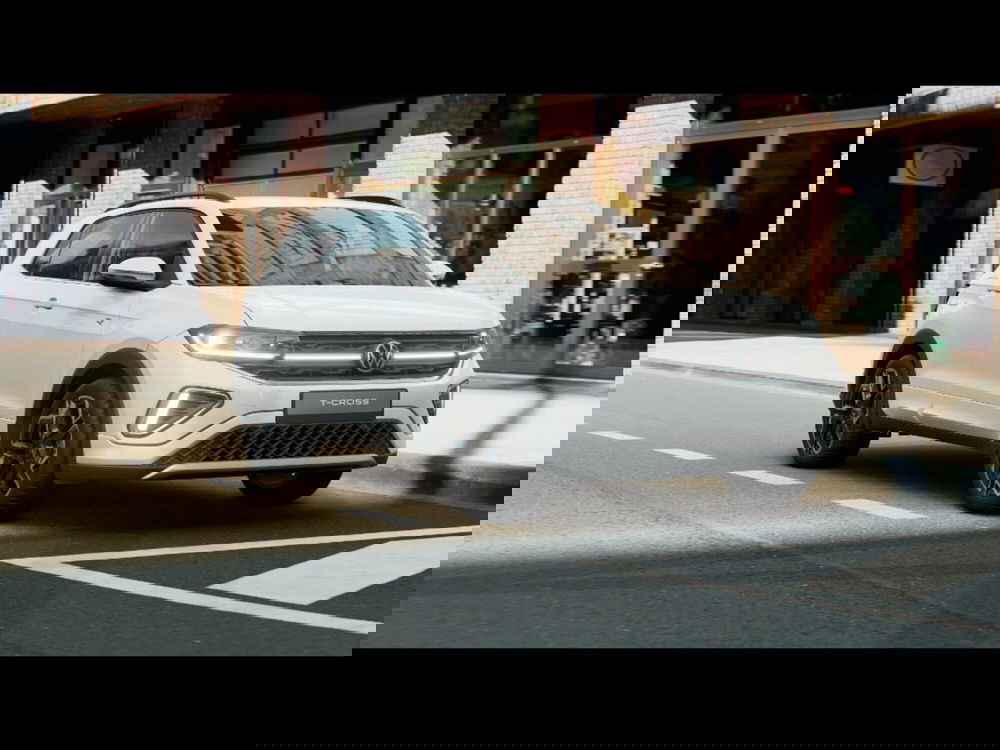 Volkswagen T-Cross nuova a Livorno (4)