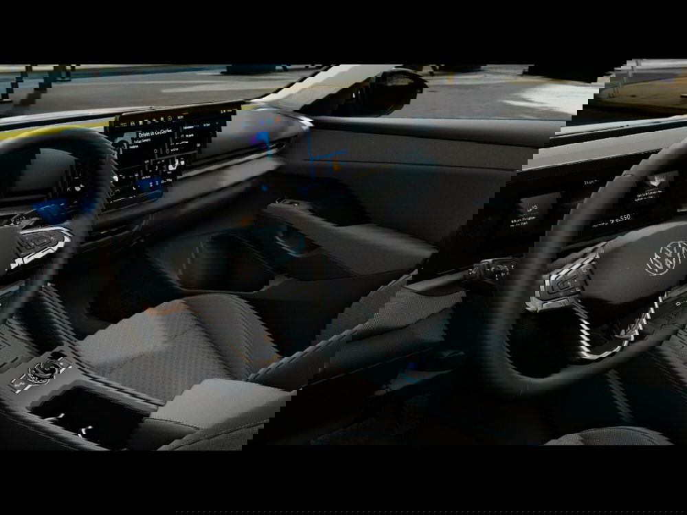 Volkswagen T-Roc nuova a Livorno (6)