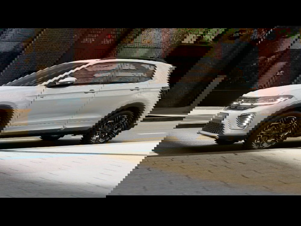 Volkswagen T-Cross nuova a Livorno (2)