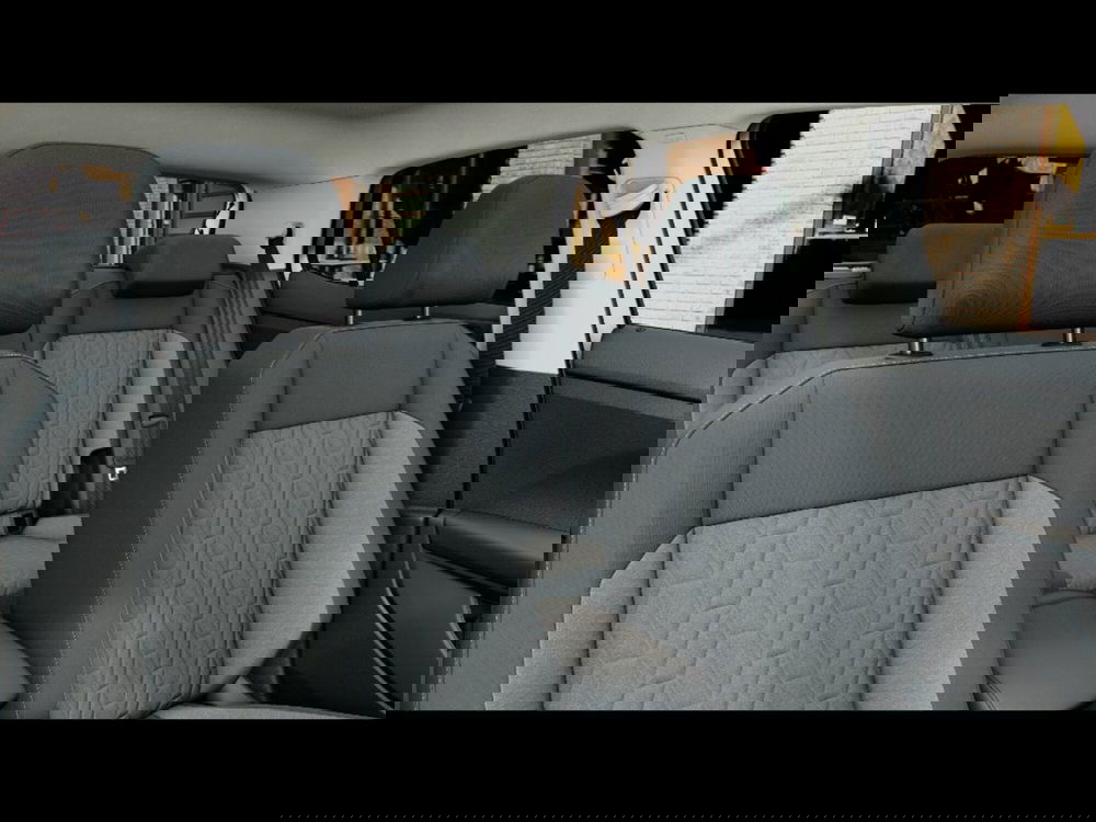 Volkswagen T-Cross nuova a Livorno (8)