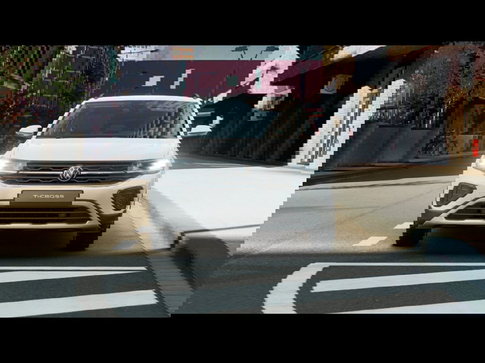 Volkswagen T-Cross nuova a Livorno (5)
