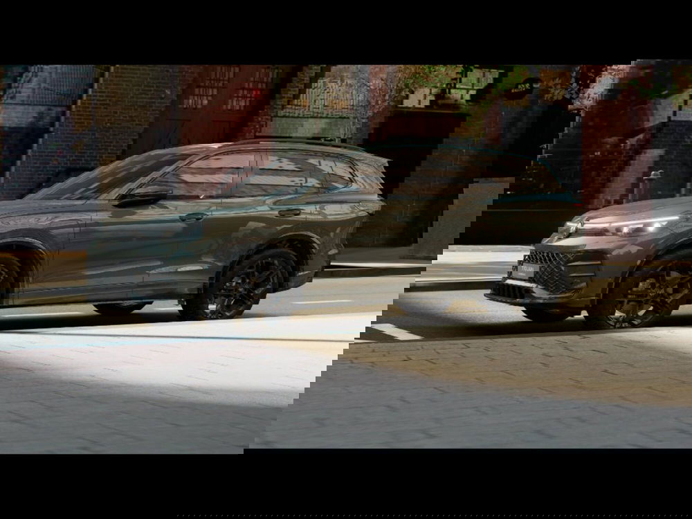 Volkswagen Tiguan nuova a Livorno (2)