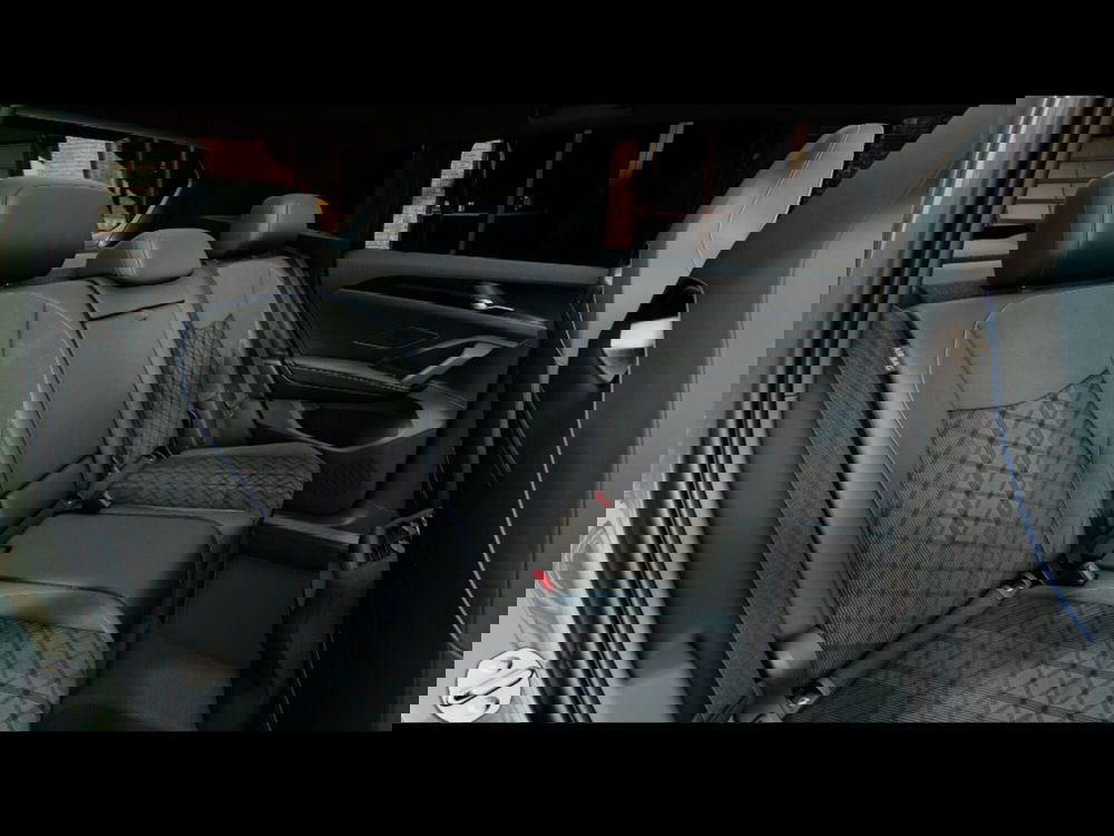 Volkswagen Tiguan nuova a Livorno (9)